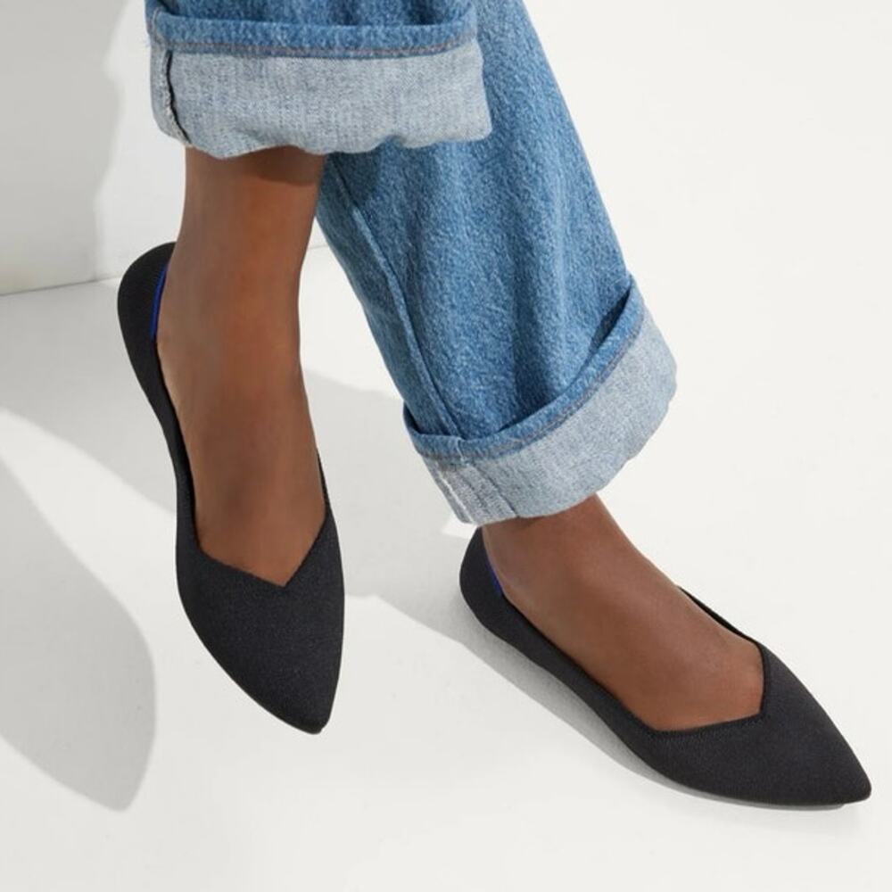 ROTHY'S Women's Size 8.5 The Point Flat Ballet Shoe Black Vibrant blue Recycled